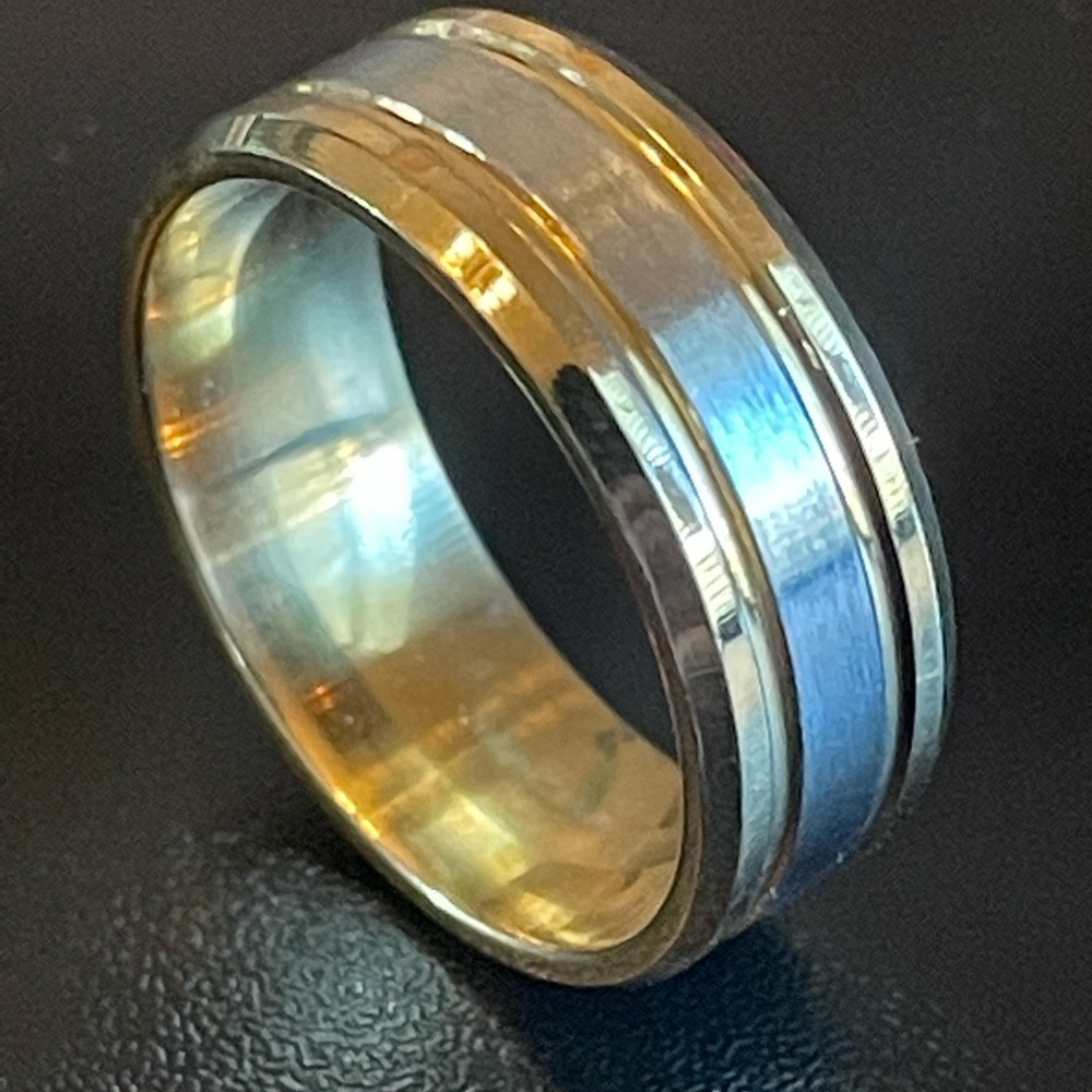 Elegant Gold and Silver titanium steel Band Ring - Picture 3 of 10